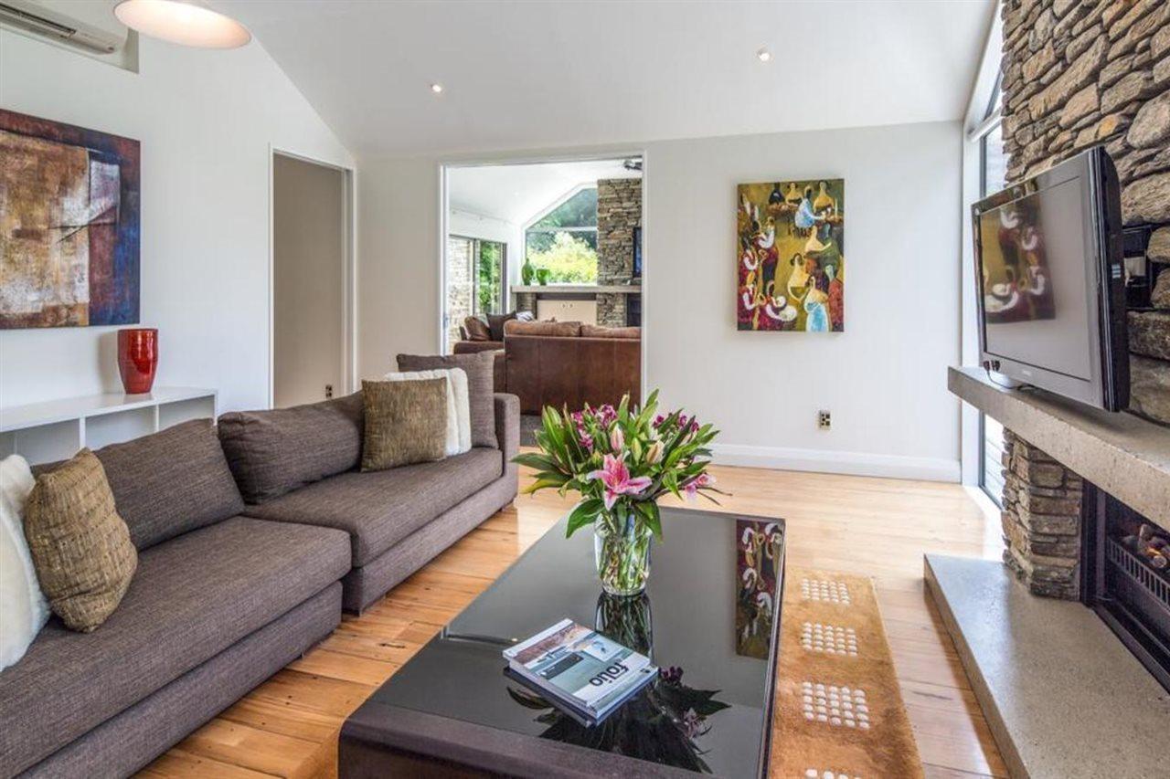 Riverview Retreat Holiday Home By Majordomo Queenstown Eksteriør billede