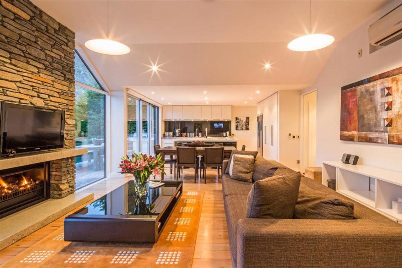 Riverview Retreat Holiday Home By Majordomo Queenstown Eksteriør billede